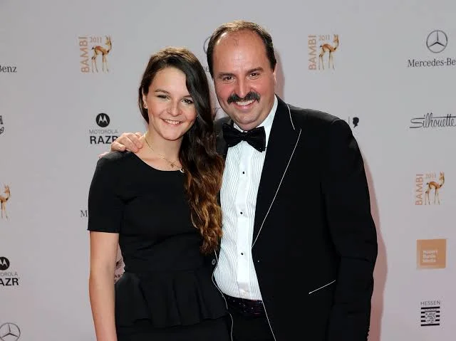 Jennifer Lafer: Karriere, Familie & Krebs des Vaters Jennifer Lafer
